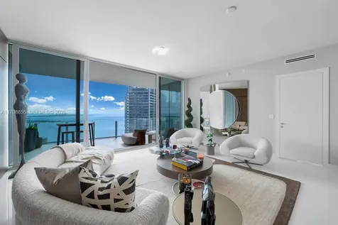 300 Biscayne Boulevard Way Miami FL 33131
