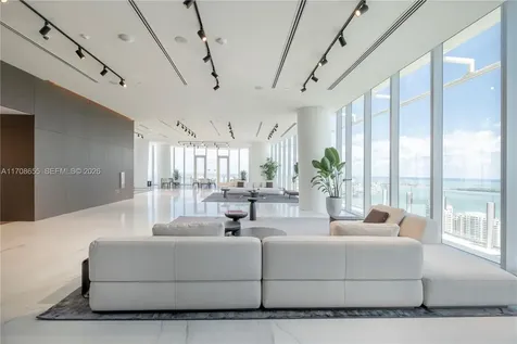 300 Biscayne Boulevard Way Miami FL 33131