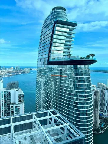 300 Biscayne Boulevard Way Miami FL 33131