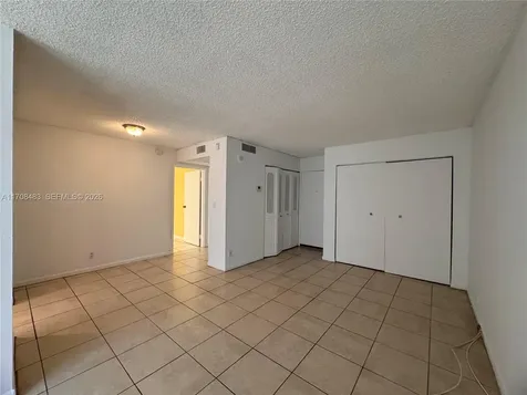 16919 N Bay Road Sunny Isles Beach FL 33160