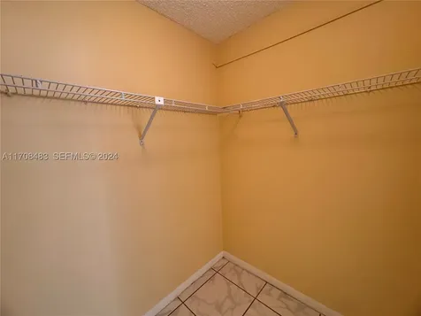 16919 N Bay Road Sunny Isles Beach FL 33160