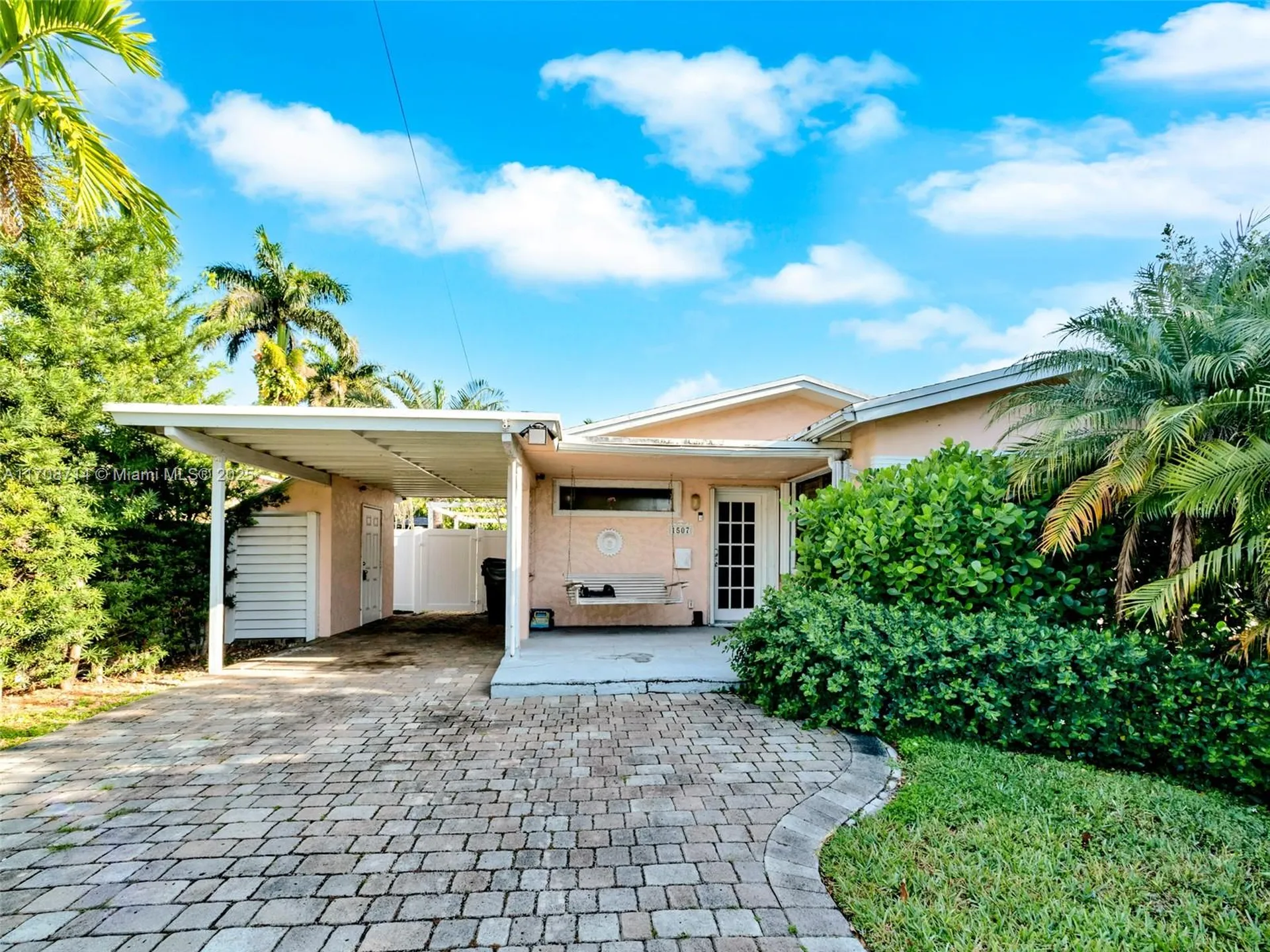 1507 Garfield Street Hollywood FL 33020