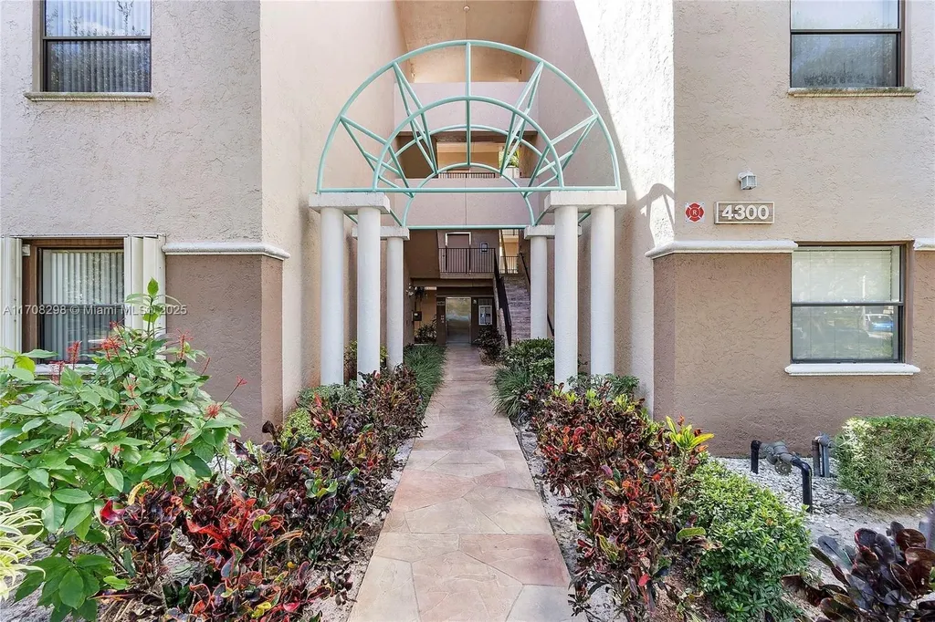 4300 NW 30th Street Coconut Creek FL 33066