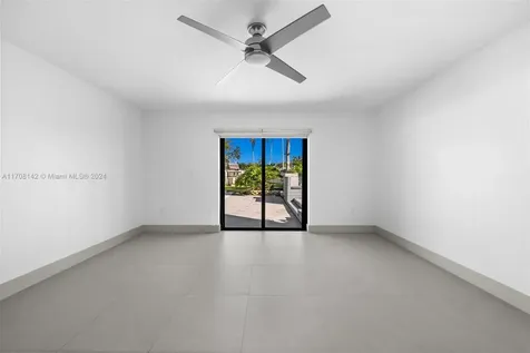 960 Cumberland Terrace Davie FL 33325