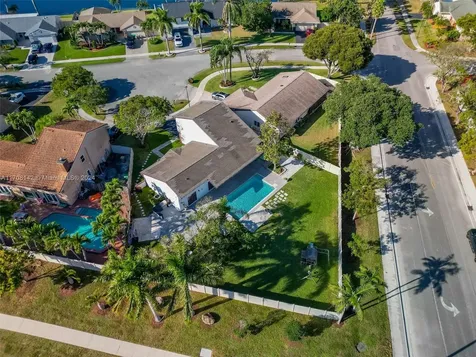 960 Cumberland Terrace Davie FL 33325