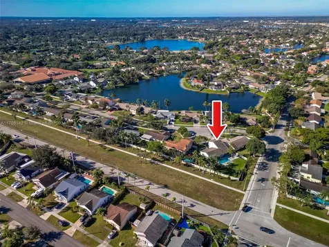 960 Cumberland Terrace Davie FL 33325