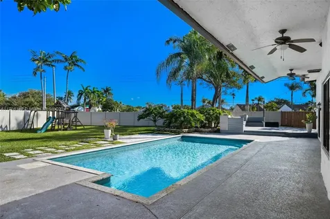 960 Cumberland Terrace Davie FL 33325
