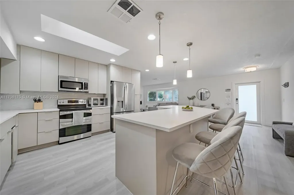 2031 SW 22nd Avenue Fort Lauderdale FL 33312