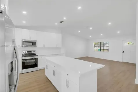 16916 SW 111th Court Miami FL 33157