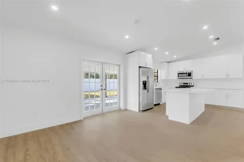 16916 SW 111th Court Miami FL 33157