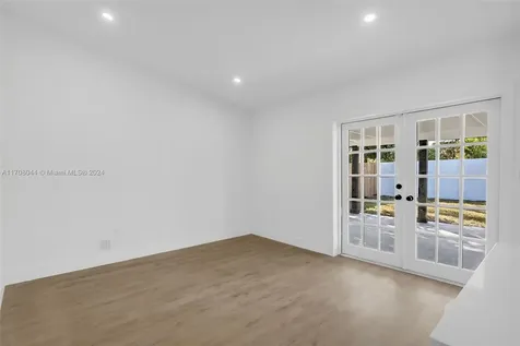 16916 SW 111th Court Miami FL 33157
