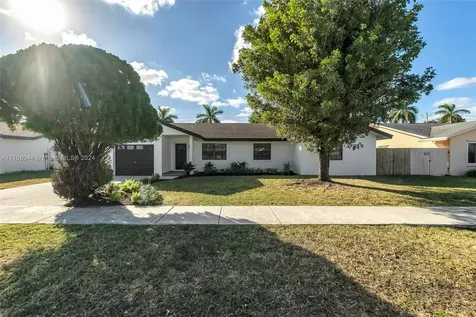 16916 SW 111th Court Miami FL 33157
