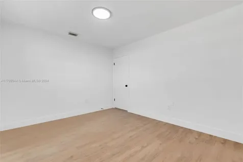 16916 SW 111th Court Miami FL 33157