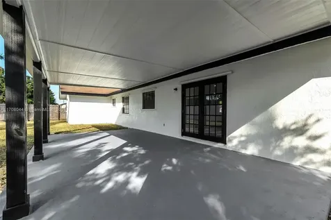 16916 SW 111th Court Miami FL 33157
