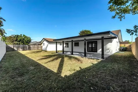 16916 SW 111th Court Miami FL 33157