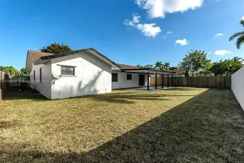16916 SW 111th Court Miami FL 33157