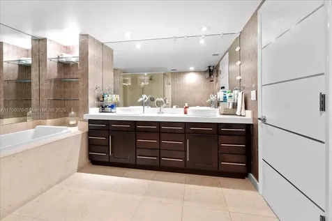 495 Brickell Avenue Miami FL 33131