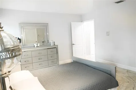 10443 SW 129th Place Miami FL 33186