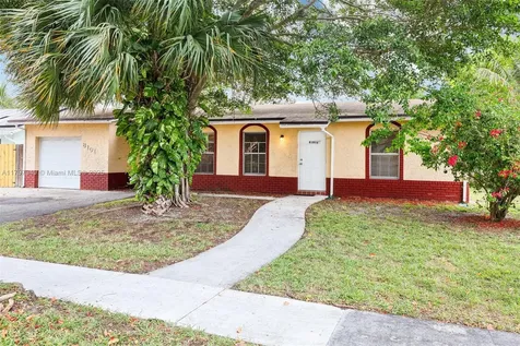 8101 NW 44th Court Lauderhill FL 33351