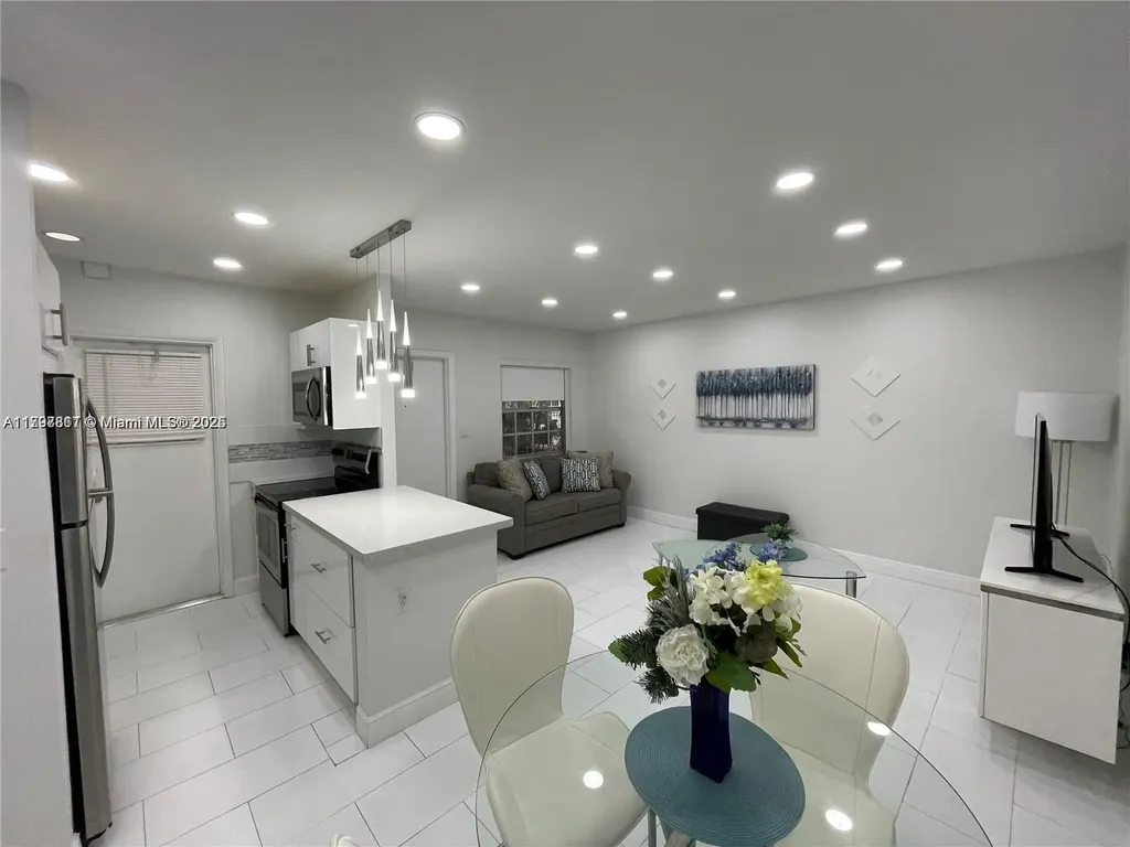1407 NE 56th Street Fort Lauderdale FL 33334