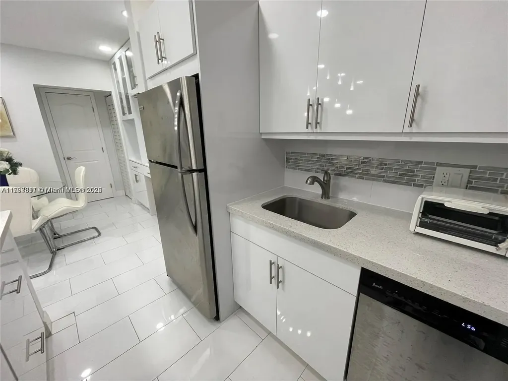 1407 NE 56th Street Fort Lauderdale FL 33334