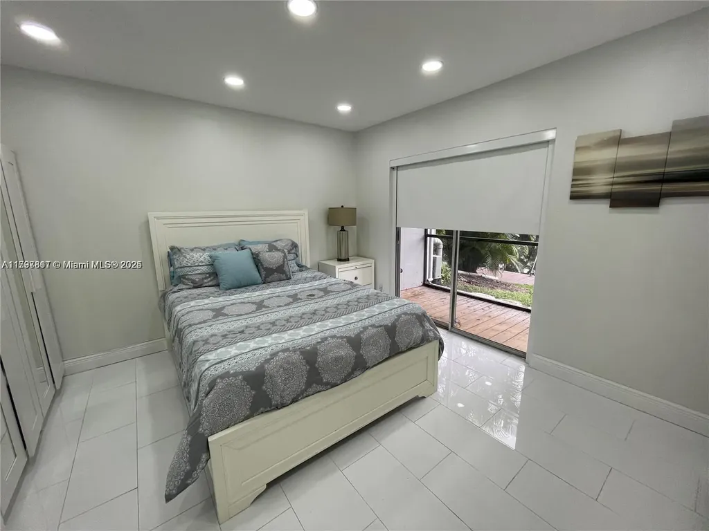 1407 NE 56th Street Fort Lauderdale FL 33334