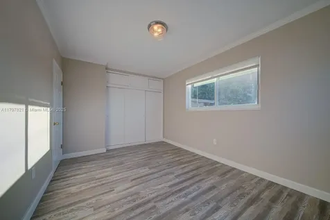1825 SW 86th Avenue Miami FL 33155