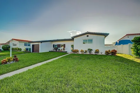 1825 SW 86th Avenue Miami FL 33155