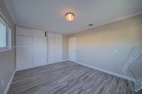 1825 SW 86th Avenue Miami FL 33155