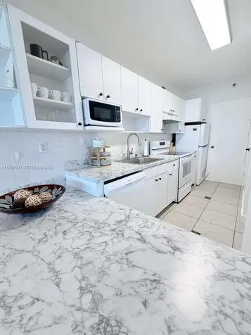 100 Lincoln Road Miami Beach FL 33139