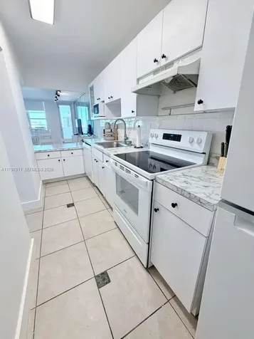 100 Lincoln Road Miami Beach FL 33139