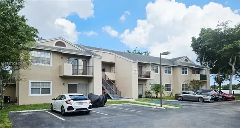 2151 NW 96 Terrace Pembroke Pines FL 33024