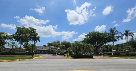 2151 NW 96 Terrace Pembroke Pines FL 33024