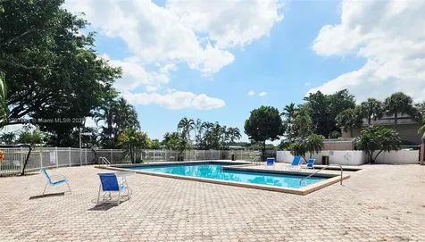 2151 NW 96 Terrace Pembroke Pines FL 33024