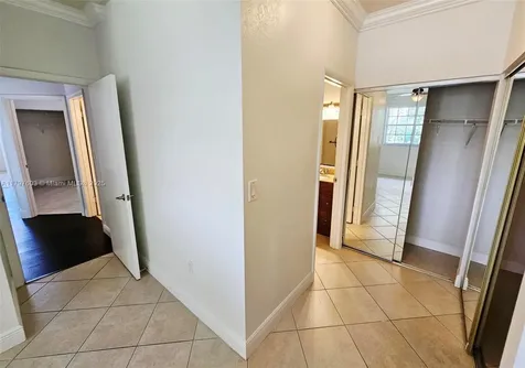 2151 NW 96 Terrace Pembroke Pines FL 33024