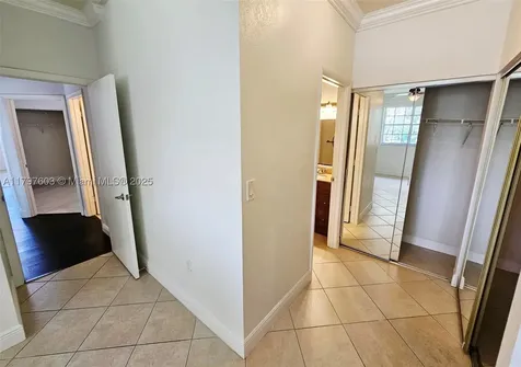 2151 NW 96 Terrace Pembroke Pines FL 33024