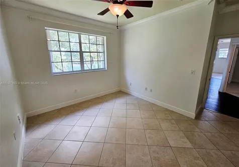 2151 NW 96 Terrace Pembroke Pines FL 33024