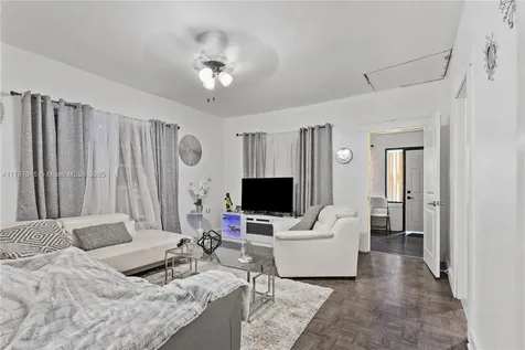 34 NW 34th Terrace Miami FL 33127