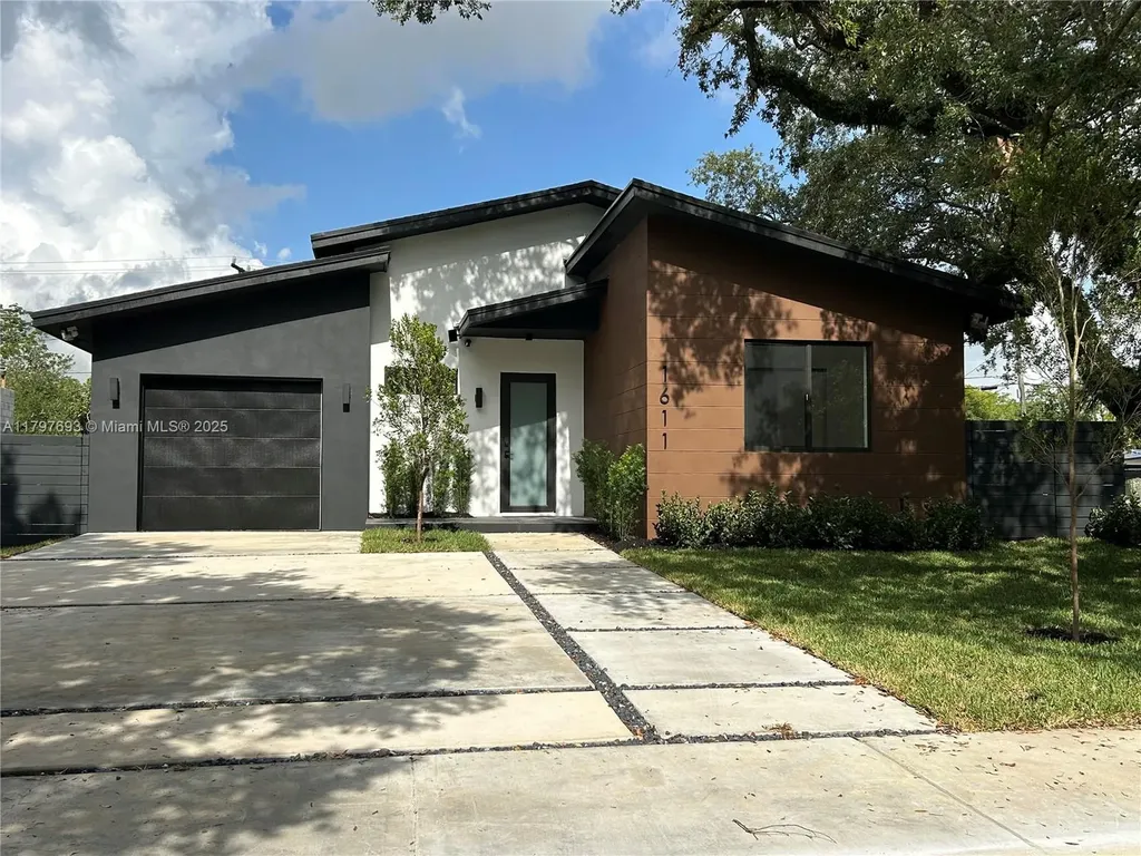 1611 SW 30th Avenue Fort Lauderdale FL 33312