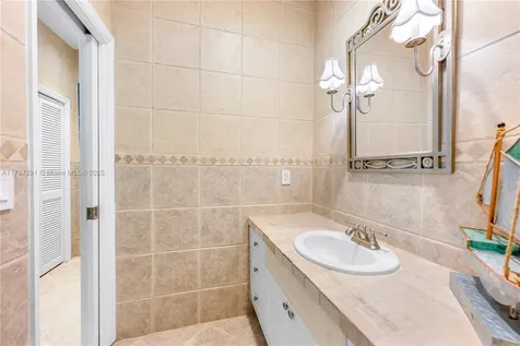 16001 SW 77th Court Palmetto Bay FL 33157