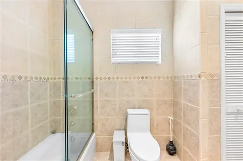 16001 SW 77th Court Palmetto Bay FL 33157