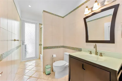 16001 SW 77th Court Palmetto Bay FL 33157