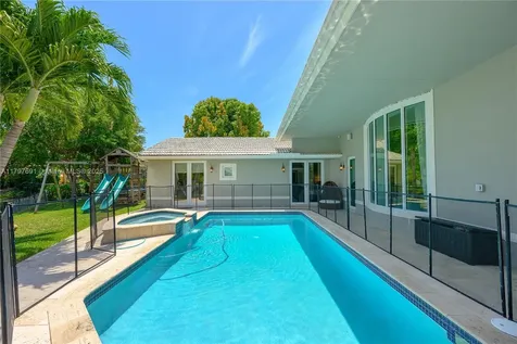 16001 SW 77th Court Palmetto Bay FL 33157