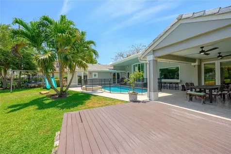 16001 SW 77th Court Palmetto Bay FL 33157