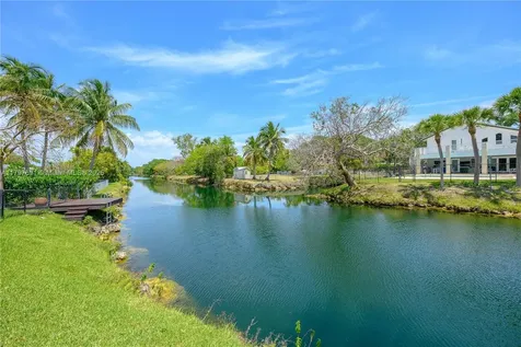 16001 SW 77th Court Palmetto Bay FL 33157