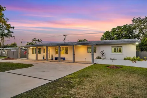 8501 SW 142nd Street Palmetto Bay FL 33158
