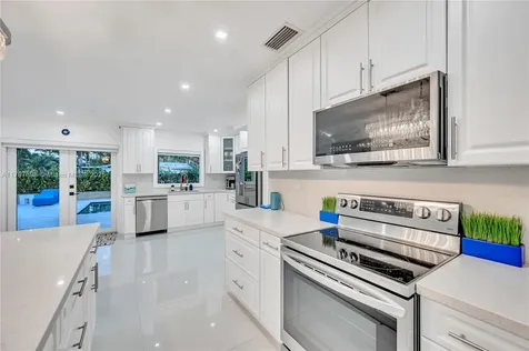 8501 SW 142nd Street Palmetto Bay FL 33158