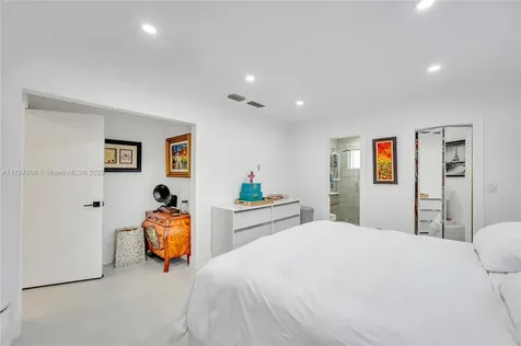 8501 SW 142nd Street Palmetto Bay FL 33158