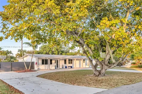 8501 SW 142nd Street Palmetto Bay FL 33158