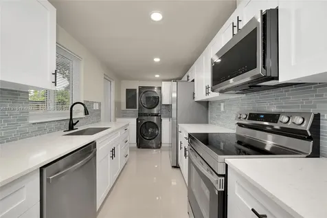 10051 SW 48th Street Miami FL 33165